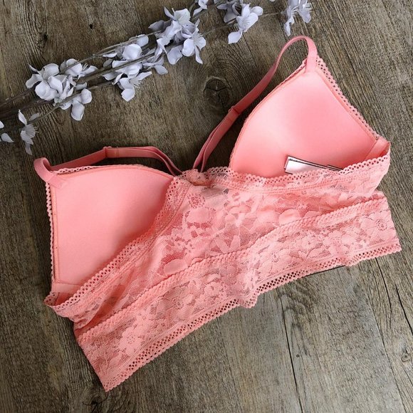 **NEW** 2/$30 ❤️ Victoria's Secret Padded Wireless Bra - Picture 3 of 7